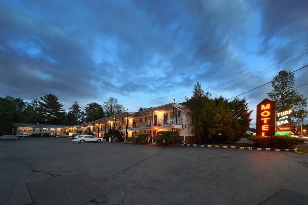 Turf And Spa Motel Saratoga Springs Ngoại thất bức ảnh